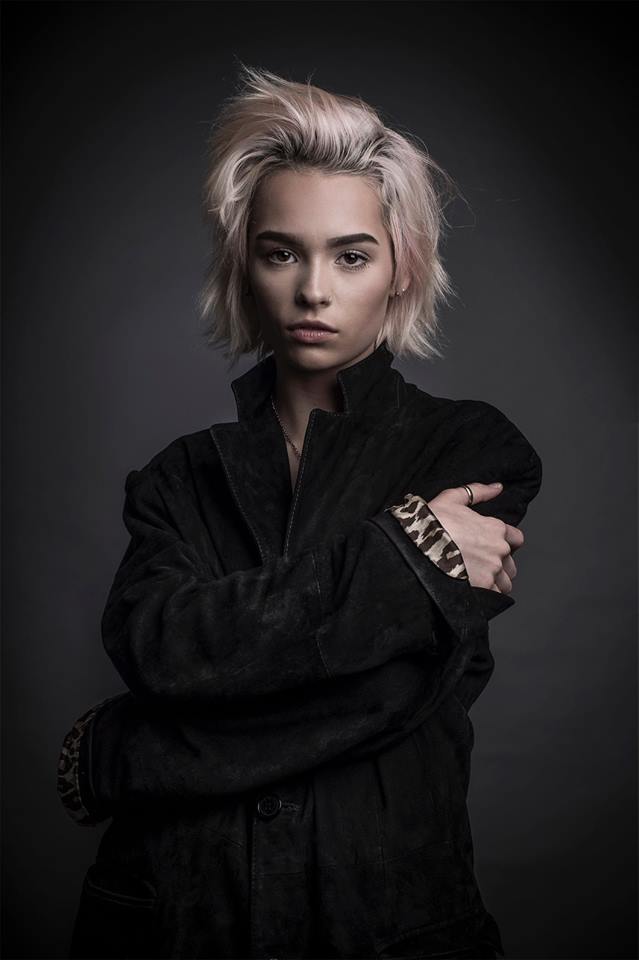 Female model photo shoot of Leila-Lily 