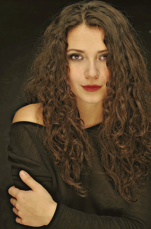 Female model photo shoot of Green Julia