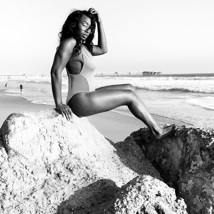 Female model photo shoot of DLashae in Venice Beach