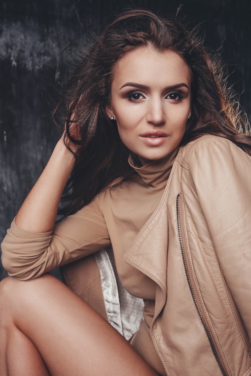 Female model photo shoot of Olya Helga