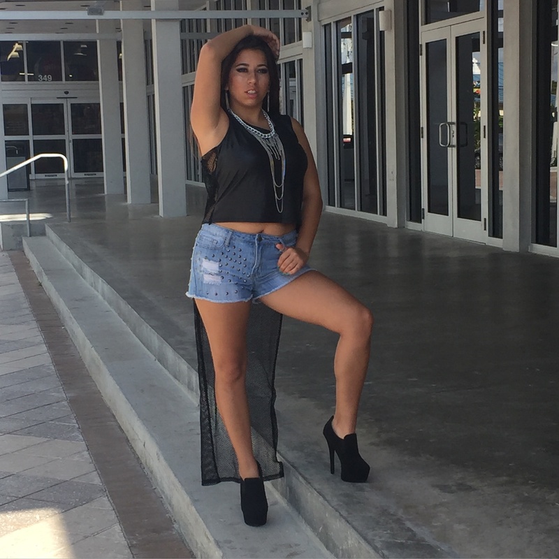 Female model photo shoot of Kassandra12 in Miami, Florida