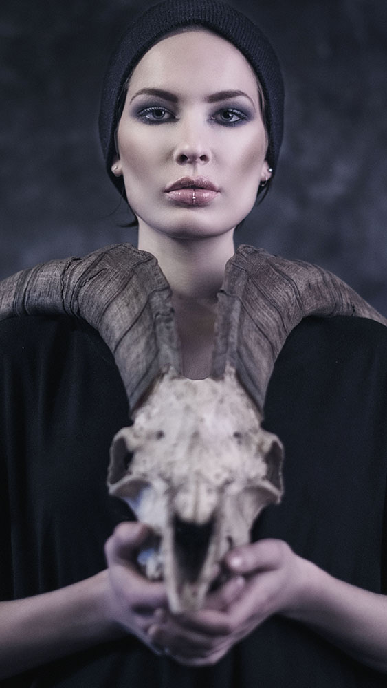 Female model photo shoot of Joanna Oborska