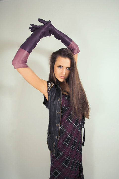 Female model photo shoot of Nathalie Conte