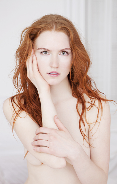 Female model photo shoot of alenagraff