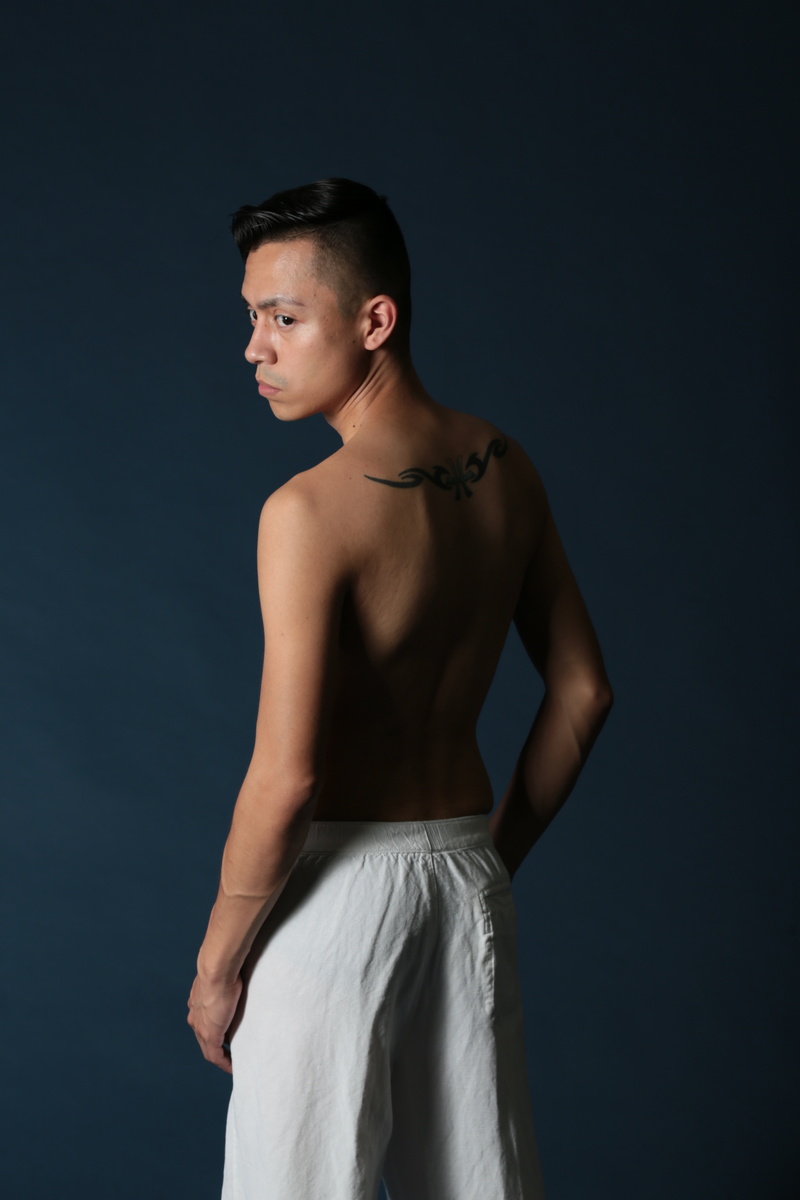 Male model photo shoot of Martin Ricardo