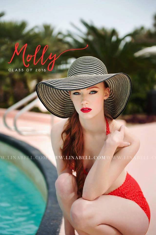 Female model photo shoot of Molly Wold in Glaveston texas