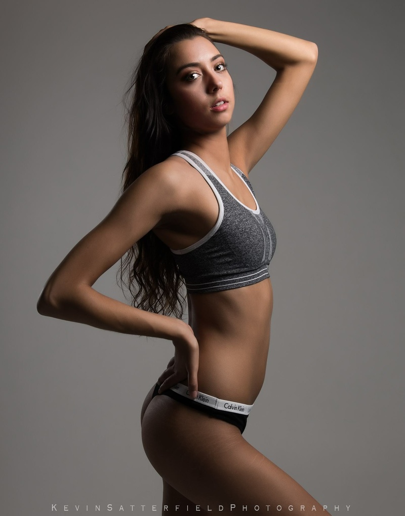 Female model photo shoot of Nicosha Torres