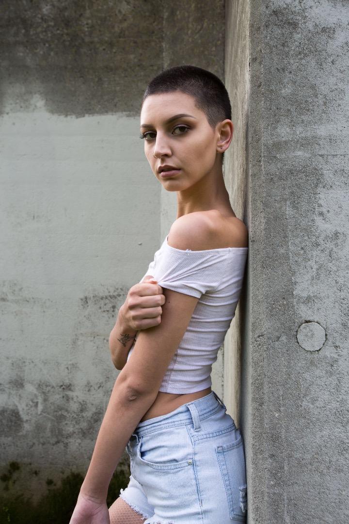 Female model photo shoot of buzzedbabe