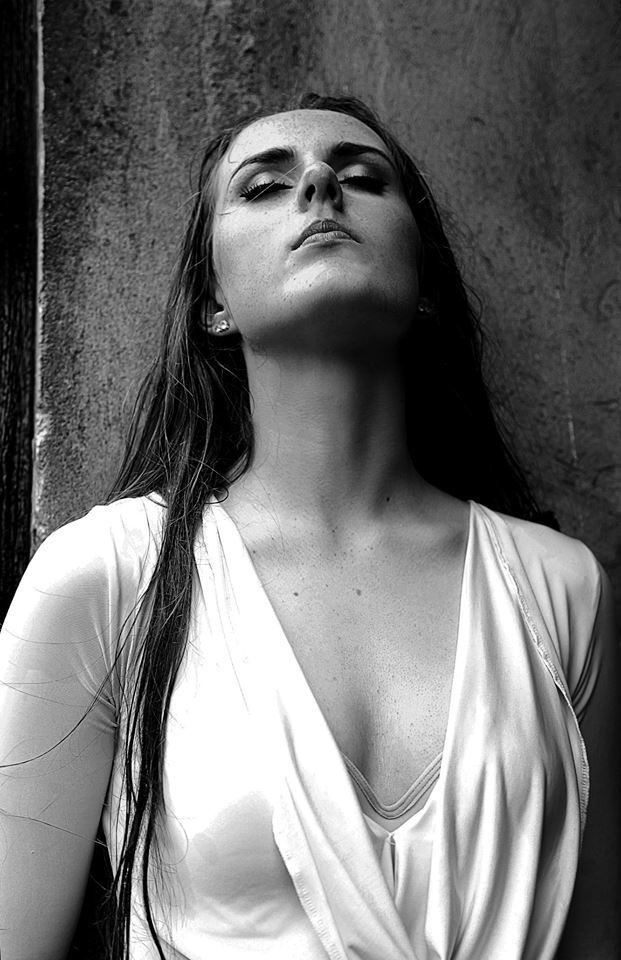Female model photo shoot of nicolecunningham