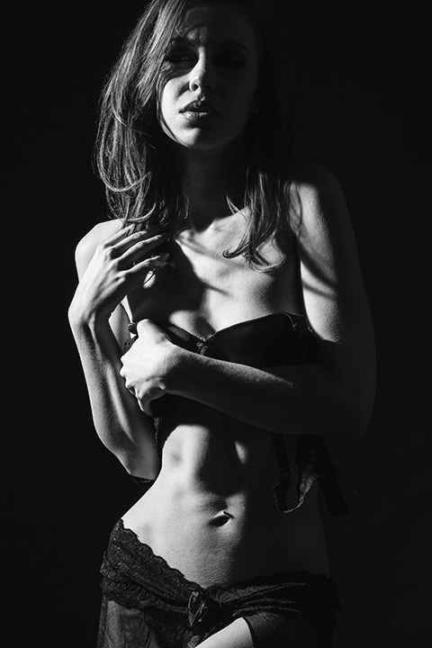 Female model photo shoot of Jessica Dawn W by JCookPhotography