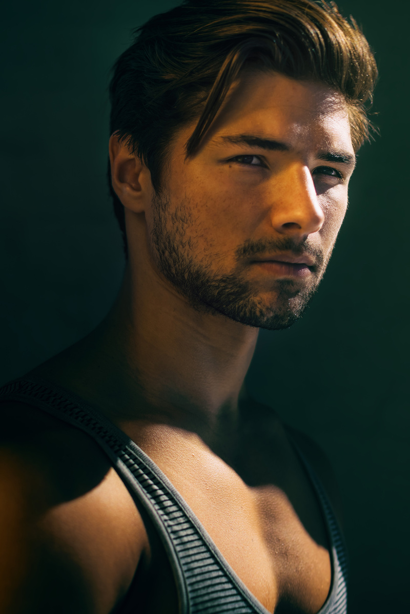 Male model photo shoot of Peter Maslov