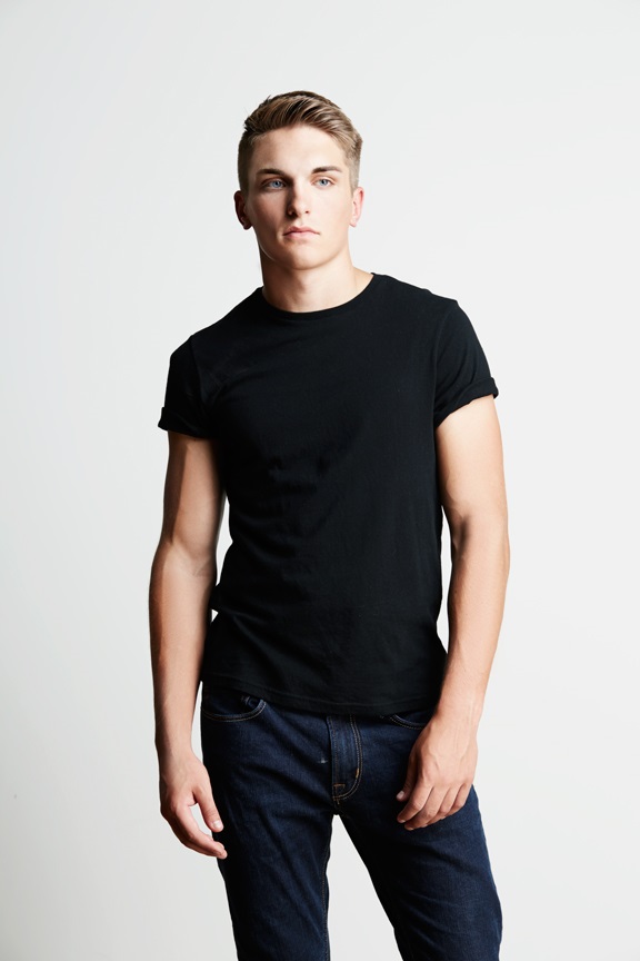 Male model photo shoot of conner_riddell 