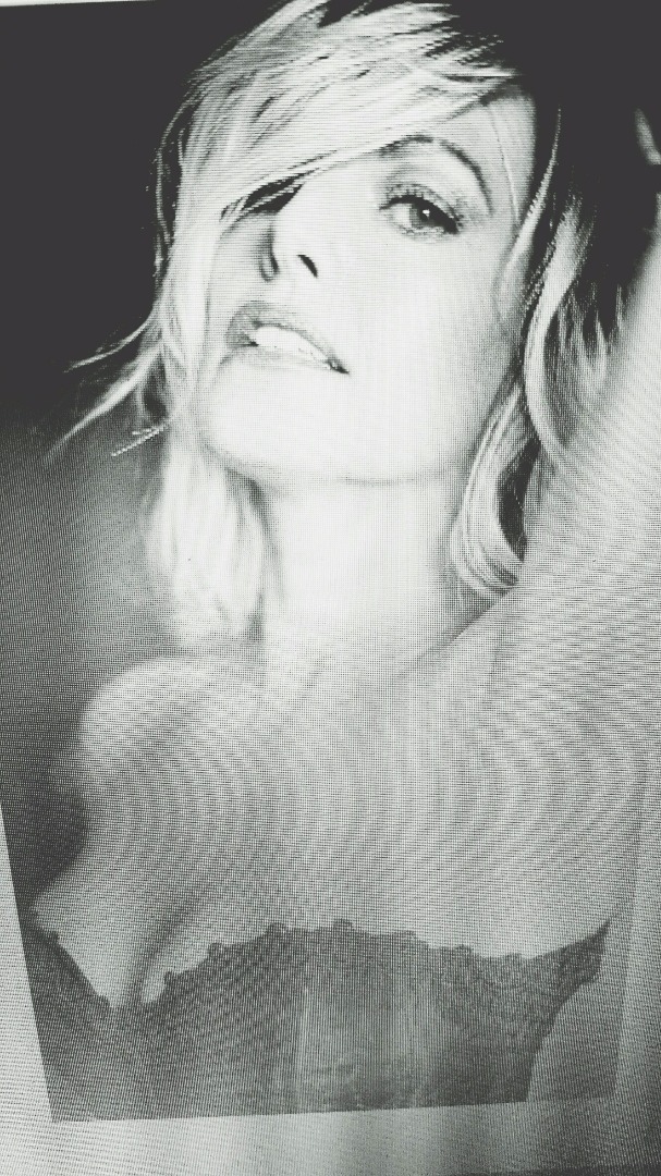 Female model photo shoot of JeanineJohnson
