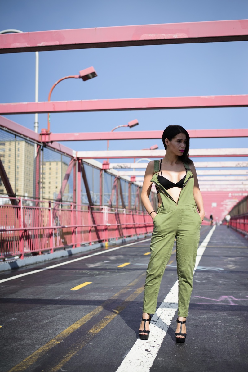 Female model photo shoot of Lana Ramos by Royer Paints in Williamsburg bridge