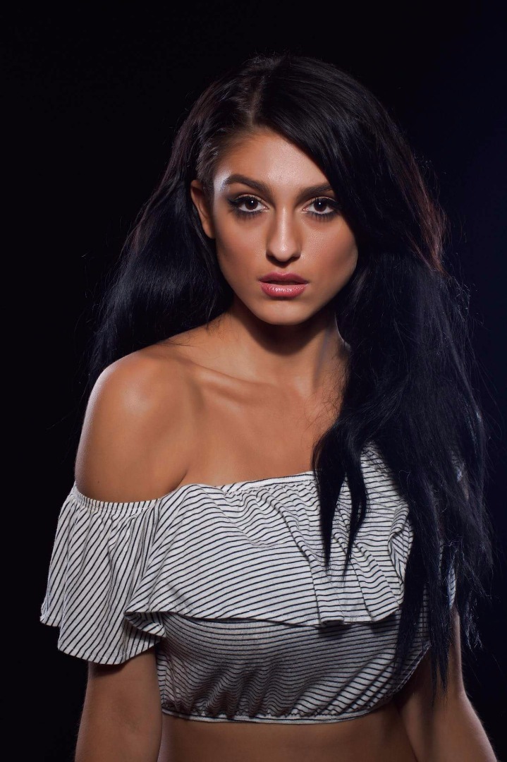 Female model photo shoot of Alexandria Teresa