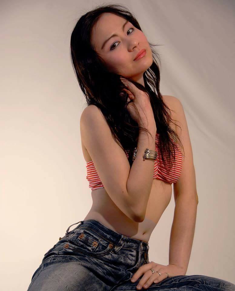 Female model photo shoot of Bella_o_0_Sirena