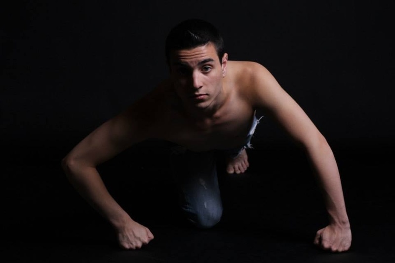 Male model photo shoot of Ryan Pauze