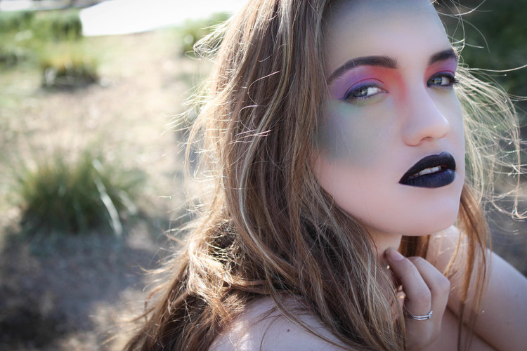Female model photo shoot of brileyoakley, makeup by SamanthaTokita
