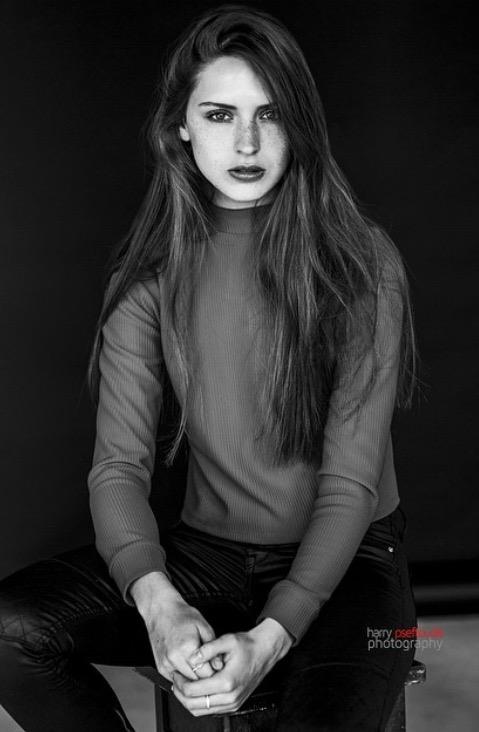 Female model photo shoot of LeonaFletcher