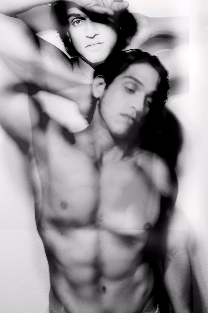 Male model photo shoot of JESSE AARONSTON