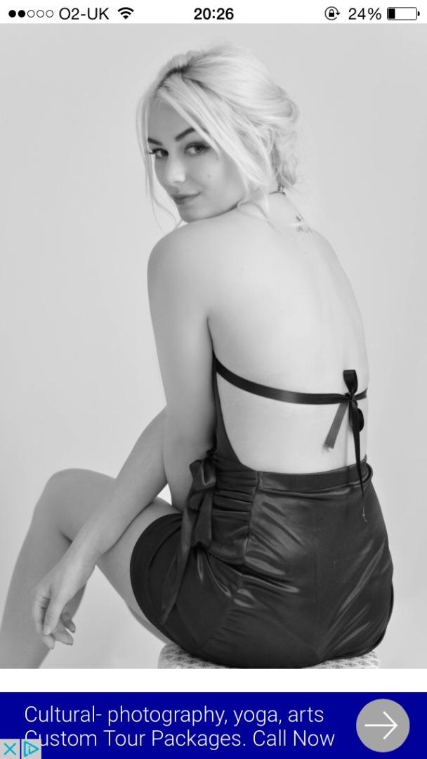 Female model photo shoot of Skye Fretwell