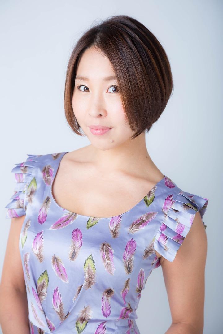 Female model photo shoot of Yuka Inoue