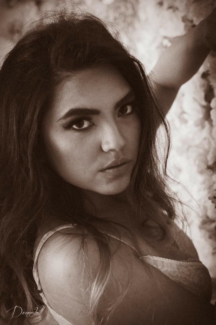 Female model photo shoot of MissDiAngelo