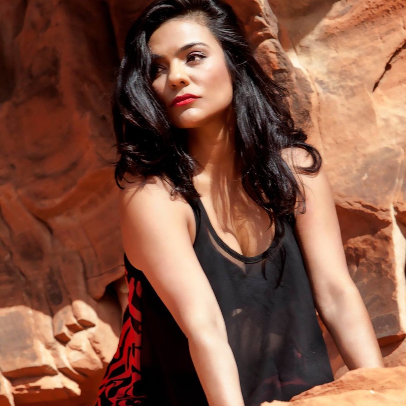 Female model photo shoot of Jessica Mangione in Valley of Fire