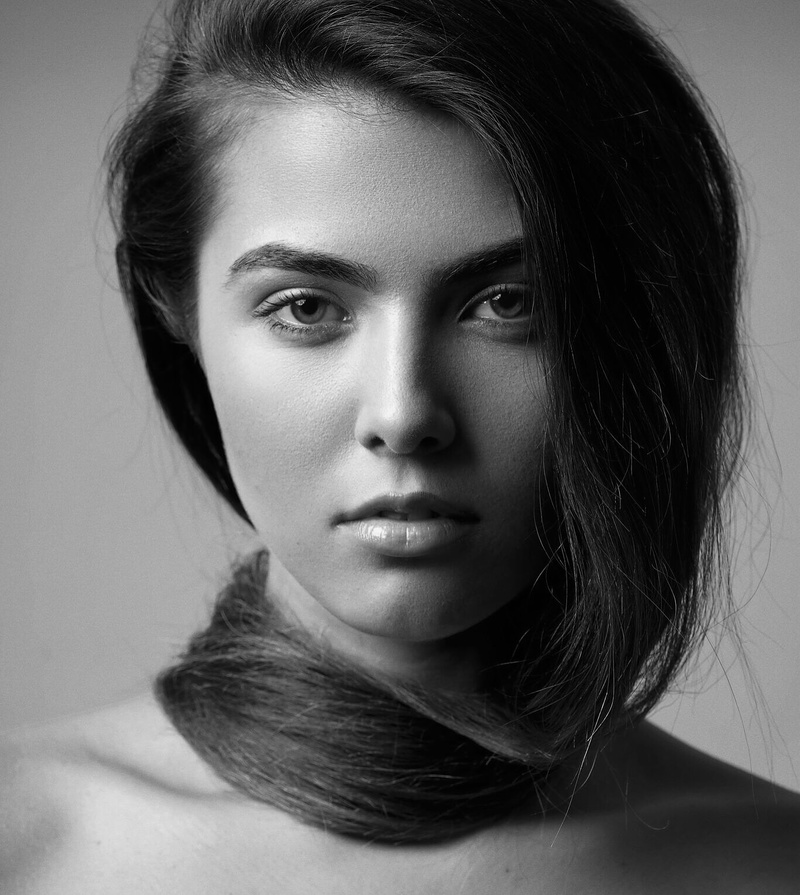 Female model photo shoot of Brooke Haag