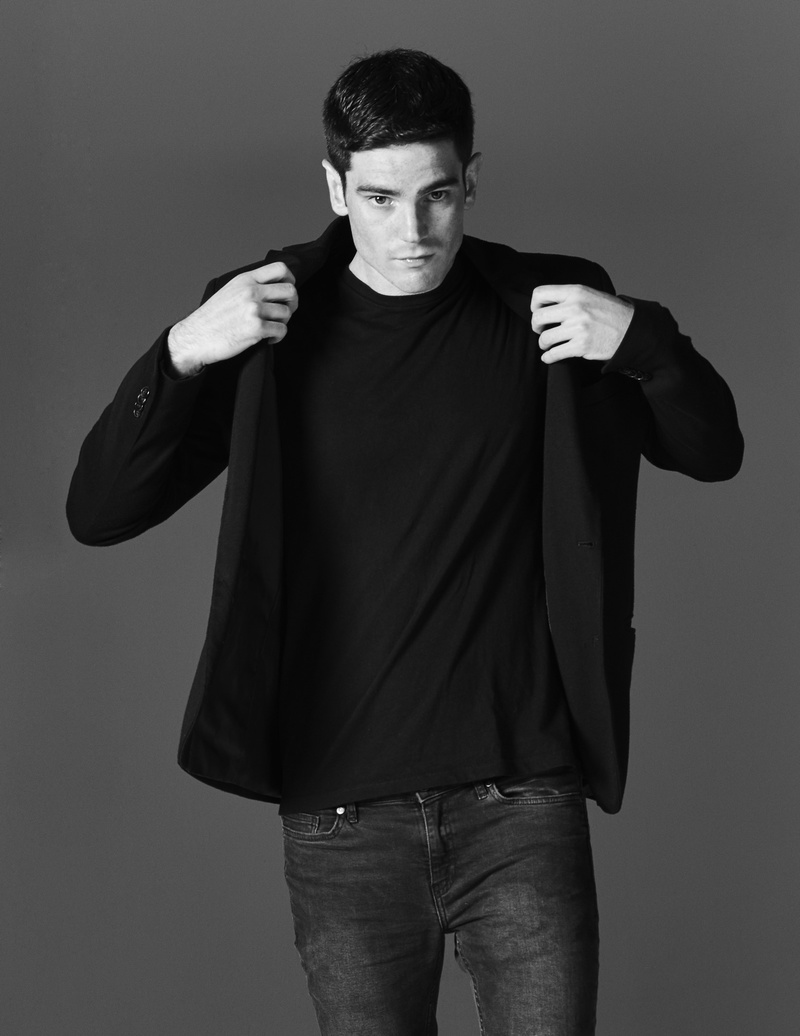 Male model photo shoot of Fabrizio Battaglia