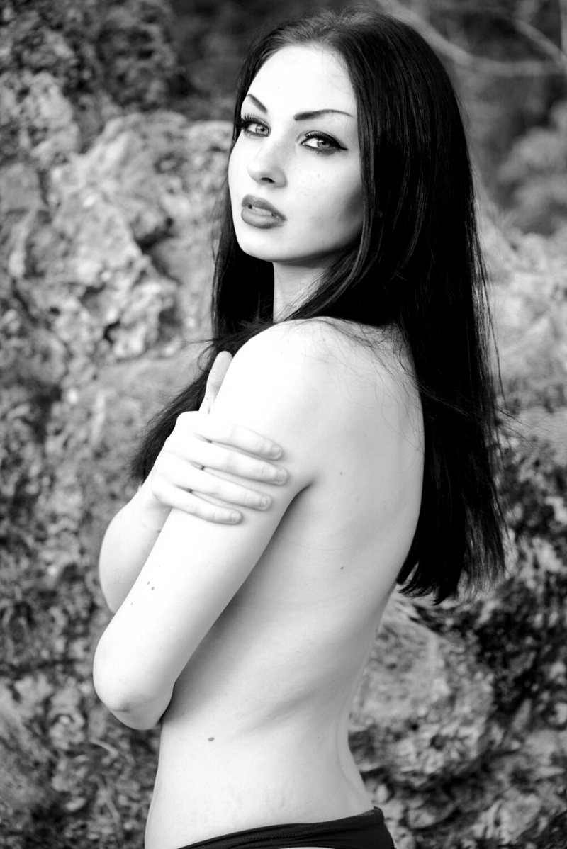 Female model photo shoot of emilyangela_