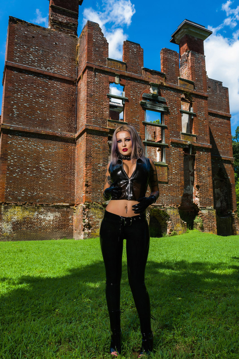 Male and Female model photo shoot of Russell Tracy Photo and Stitch Asylum in Rosewell Ruins