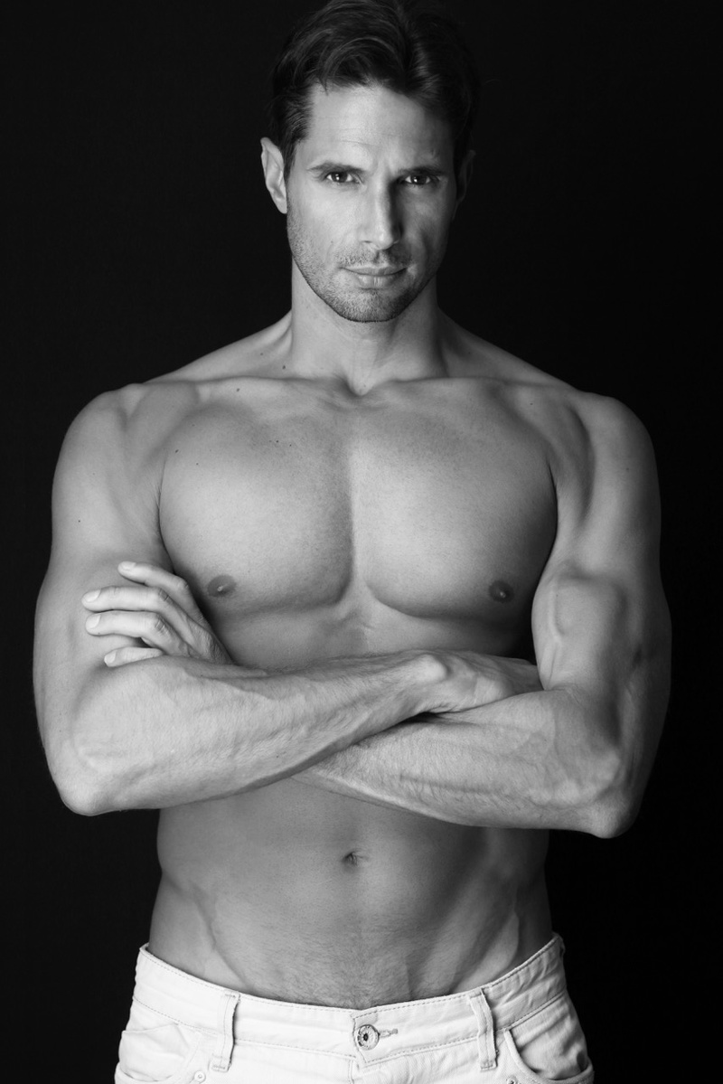 Male model photo shoot of Chris Marino