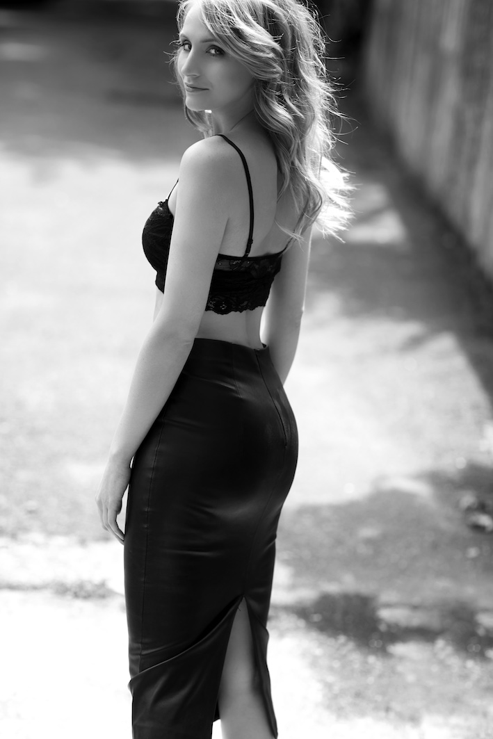 Female model photo shoot of Joanna Rennie in London