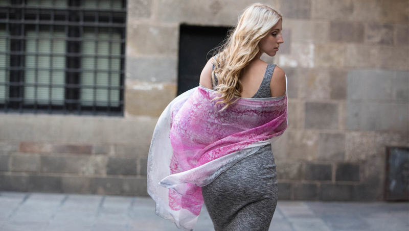 Female model photo shoot of Sonja Elisa in Barcelona