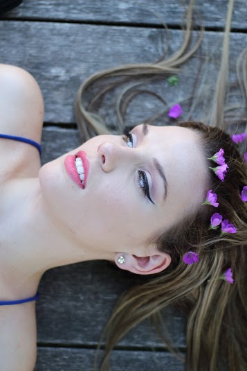 Female model photo shoot of TaylorBarkerMakeup
