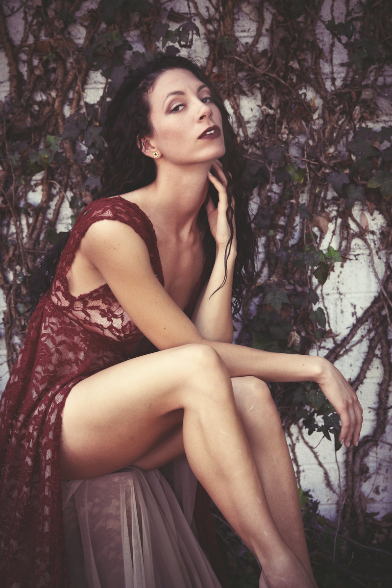 Female model photo shoot of Brittney Isaacs