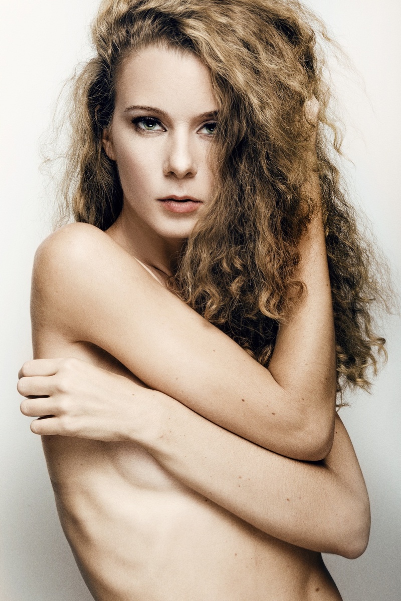 Female model photo shoot of Varbo