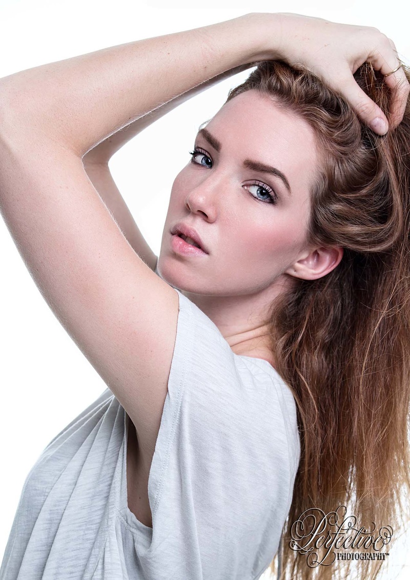 Female model photo shoot of Kimberly Gladden