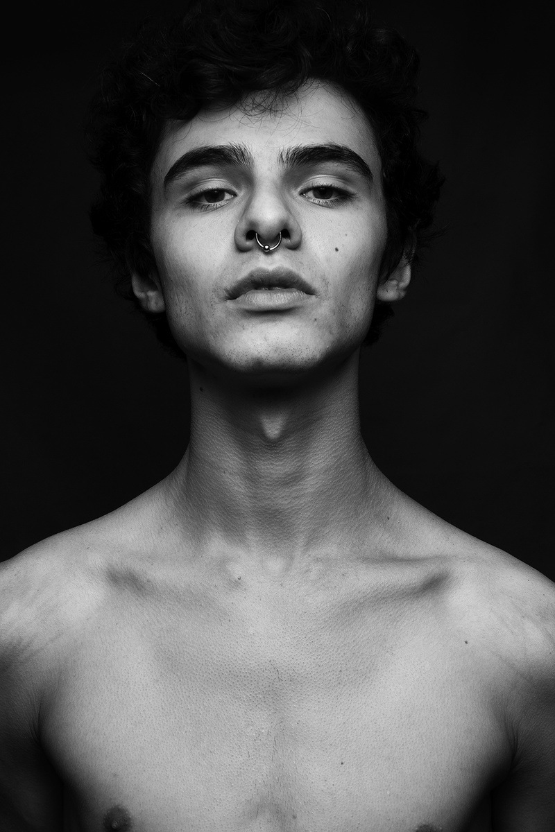 Male model photo shoot of Fabian Moreaux in San José, Costa Rica.