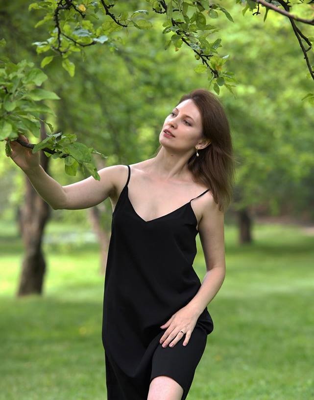Female model photo shoot of Olga SottoVoce
