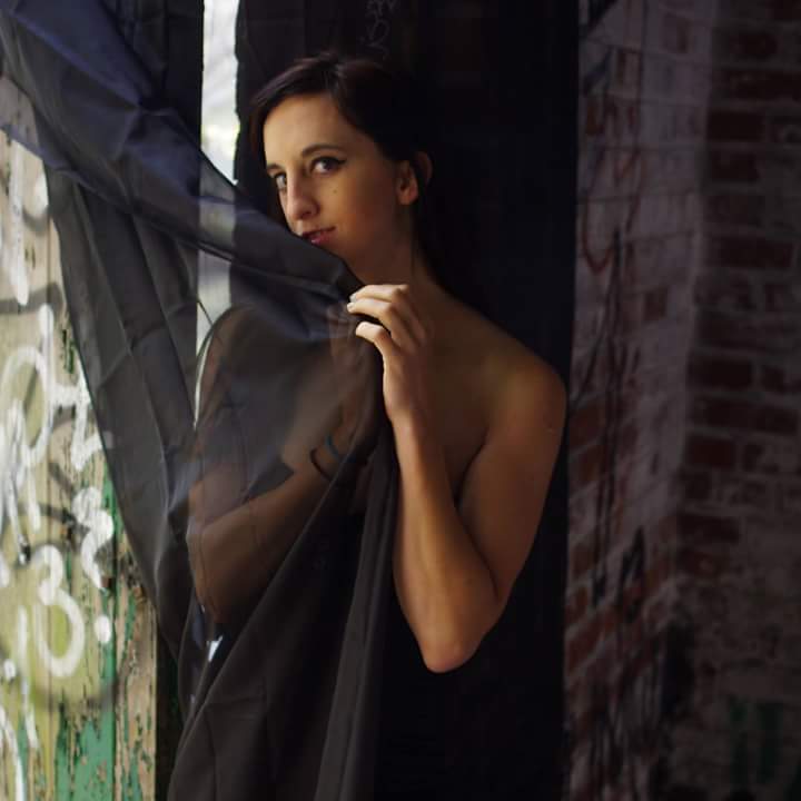 Female model photo shoot of Lindsey Yow