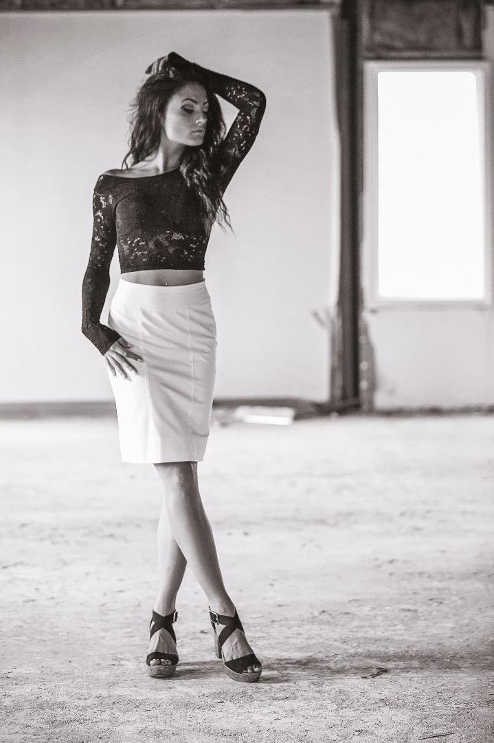 Female model photo shoot of Sienna Castillo