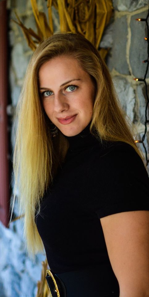 Female model photo shoot of Laura Killian in Lancaster, PA
