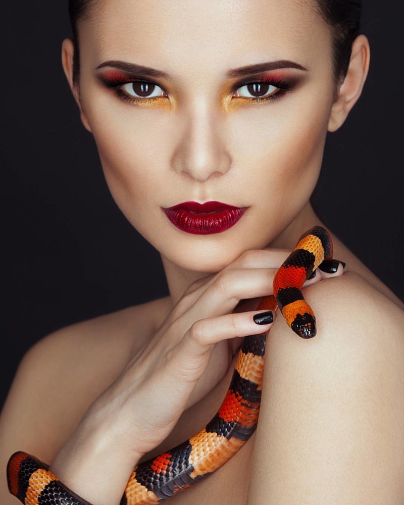 Female model photo shoot of Alexandra Makeeva
