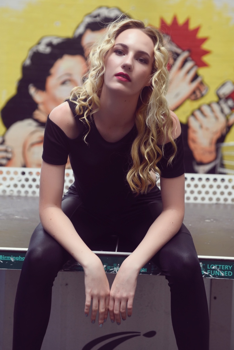 Female model photo shoot of Jessica Ochtman 
