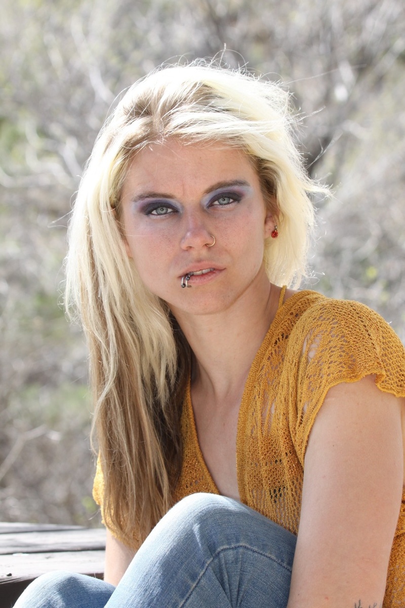 Female model photo shoot of Xalaura