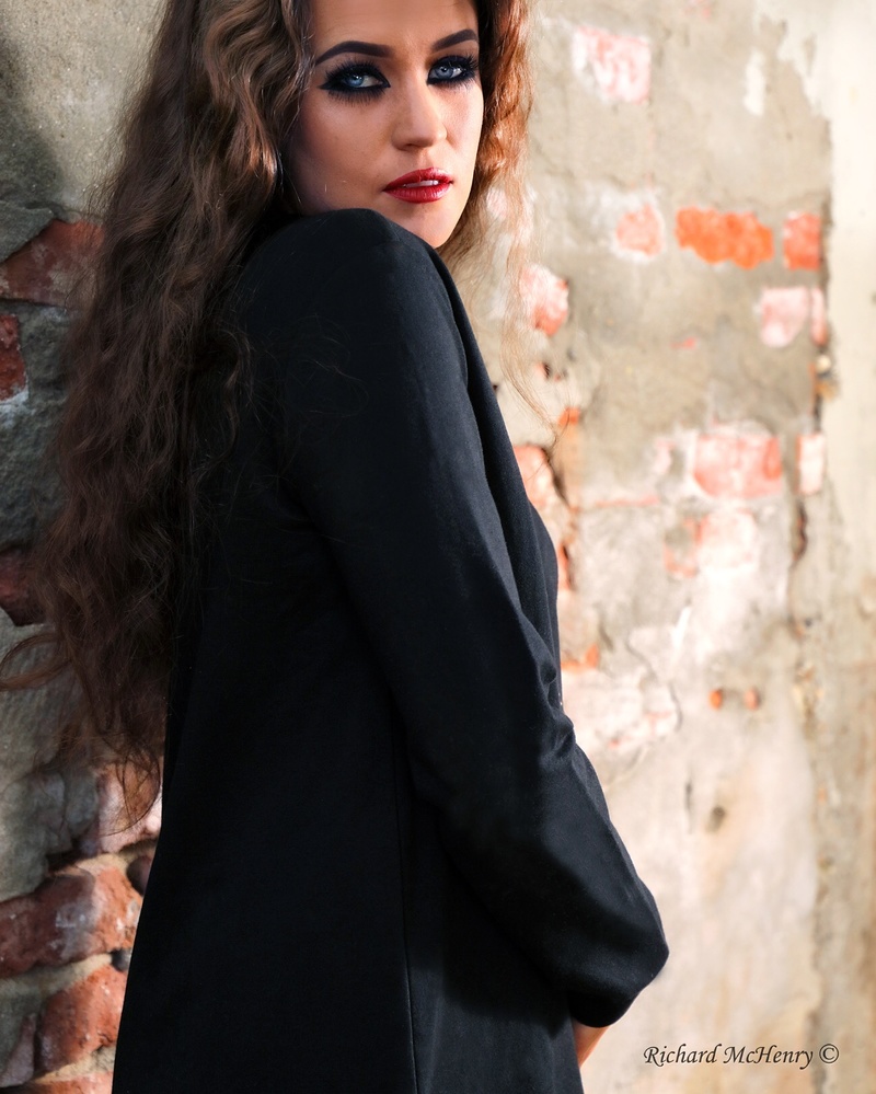 Female model photo shoot of Juliette Blair Makeup in sacramento,