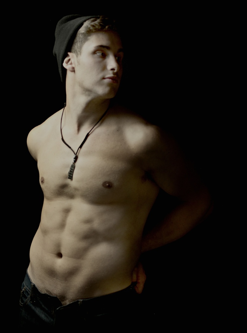 Male model photo shoot of Christian Rivera