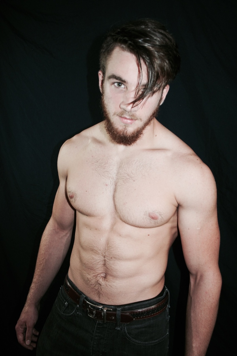 Male model photo shoot of Noah Scott
